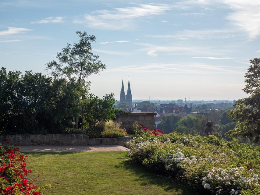 Quedlinburg: Guided City Walk - Highlights tour (private) - Key highlights to watch for