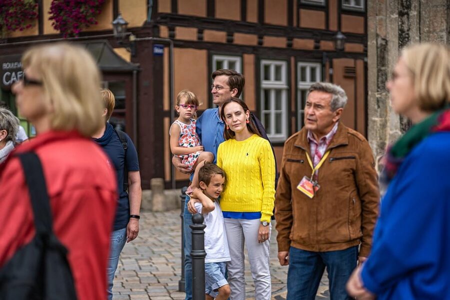 Quedlinburg: Guided City Walk - Highlights tour (private) - Town hall, St. Benedikti, and the squares that anchor UNESCO Quedlinburg