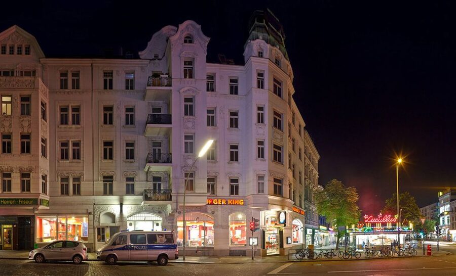 Reeperbahn Walking Tour with St. Pauli Local - Key things that make this Reeperbahn tour worth your time