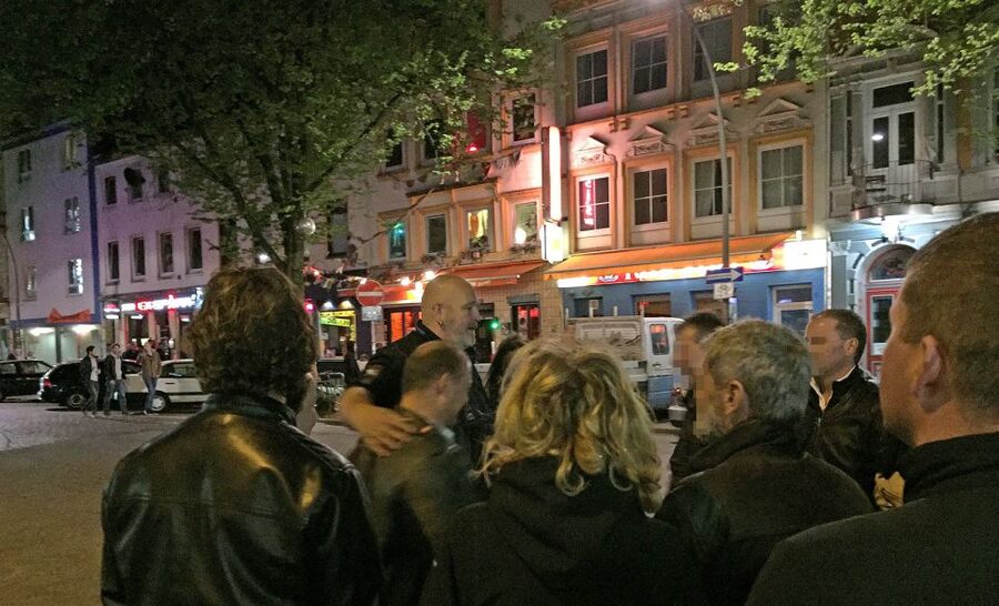 Reeperbahn Walking Tour with St. Pauli Local - Back onto the Reeperbahn with a farewell drink