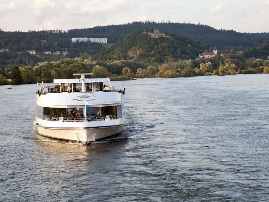 Regensburg: Sightseeing Cruise to Walhalla - The ship experience: sundeck photos, room to move, and crystal sparkle