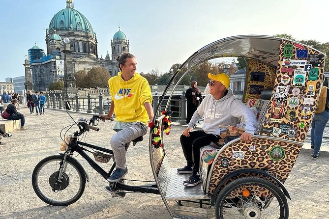 Rickshaw Sightseeing City Tours Berlin - Rikscha Tours - A rikscha is the right size for Berlin’s major squares