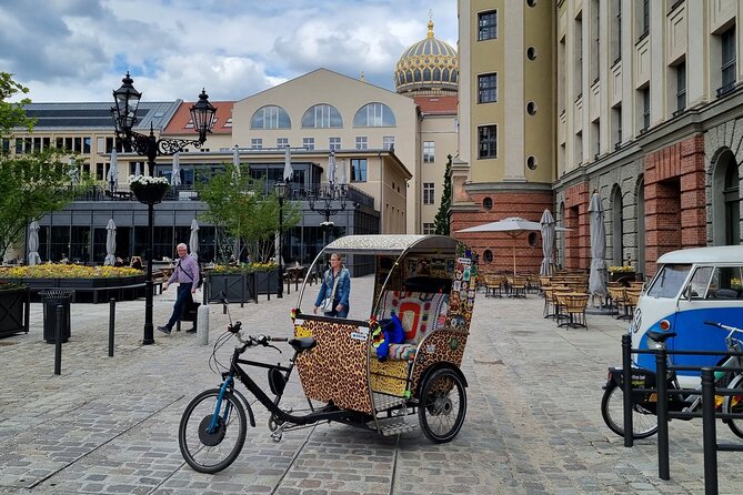 Rickshaw Sightseeing City Tours Berlin - Rikscha Tours - The German Chancellery and Tiergarten: glass, transparency, and the weight of monuments
