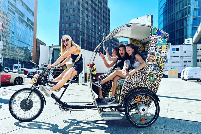 Rickshaw Tours Berlin - Groups of up to 16 people with several rickshaws - How the pacing works in 1 to 4 hours