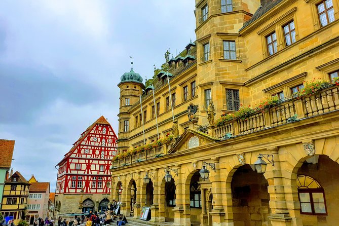 Romantic Road Exclusive Private Tour from Munich to Rothenburg ob der Tauber - Harburg and its castle above the river
