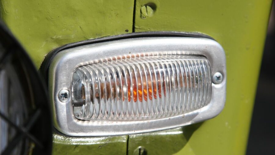Schkeuditz: 4-Hour Vintage East German Trabant Rental - Manual-transmission day plan: reduce stress and keep it fun