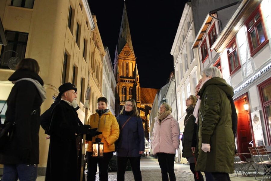 Schwerin: Tour with the Night Watchman - The night watchman guide: the real reason people rate this so well