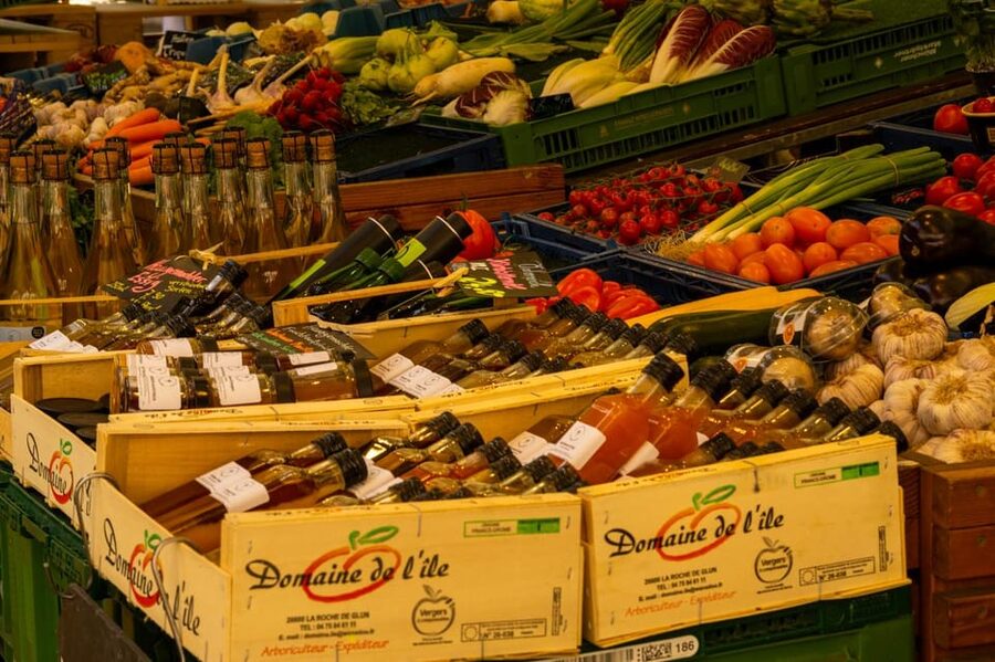 Short & sweet: Tasting the Viktualienmarkt - The guide experience: facts, jokes, and real insider talk