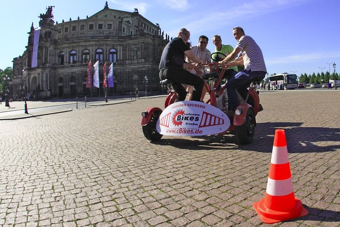 Sightseeing tour by ConferenceBike - Entering the tour at Salzgasse 6, then getting rolling