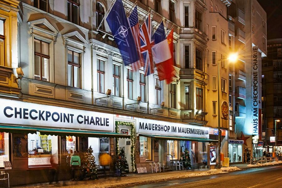 Skip-the-Line: Berlin Wall Museum at Checkpoint Charlie - Your Self-Guided Flow: How to Structure a 2 to 3 Hour Visit