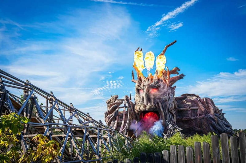 Soltau: Heide Park Resort Day Ticket - When to go: opening hours, ride-closing, and how lines change your day