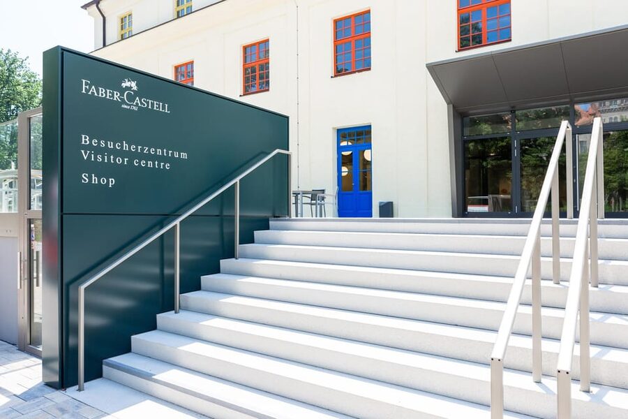 Stein: Guided tour of Count von Faber-Castell's castle - Photos, Stairs, and the Practical Reality of a Historic Building