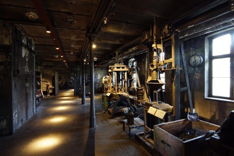 Stein: Public guided tour of the "Old Mine" museum - Practical considerations: shoes, signage, and pacing