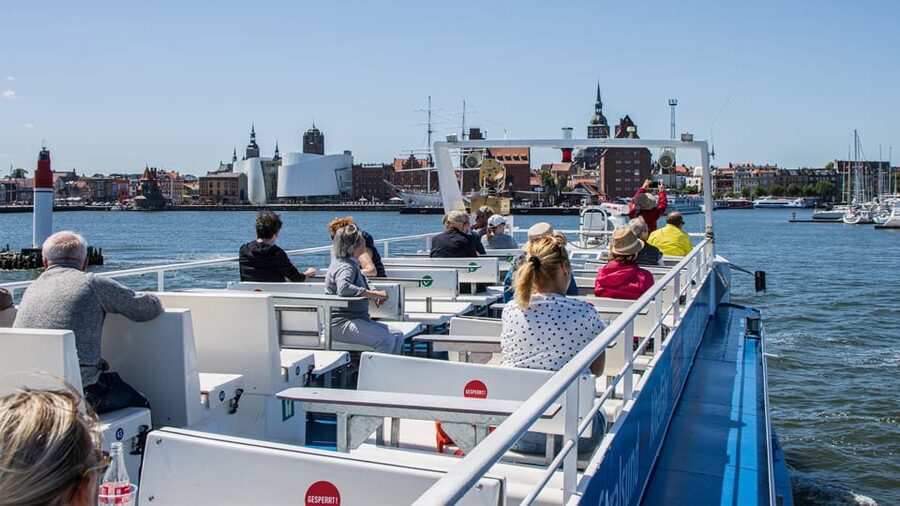 Stralsund: 1-Hour Harbor Cruise - 1-Hour Stralsund Harbor Cruise on the Altefähr: Fast Orientation