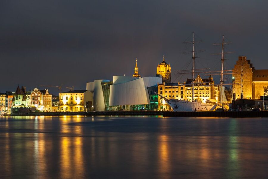 Stralsund: Old Town Evening Tour with a Night Watchman - Key things I’d put on your radar