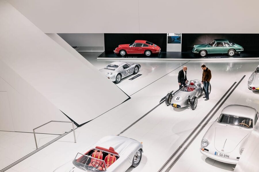 StuttCard - One card, all attractions - Car culture on a budget: Mercedes-Benz and Porsche museums