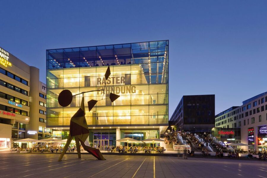 Stuttgart: City Highlights - Guided Walking Tour - Shared Group or Private Tour: Pick the Right Tempo