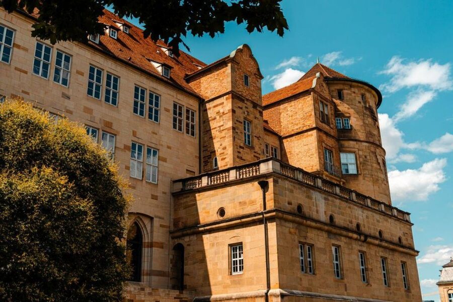 Stuttgart: City History Guided Walking Tour - Where the tour starts: Schlossplatz and the feel of power