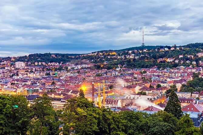 Stuttgart : Guided Walking Tour With A Guide (Private Tour) - Stop 1: Schlossplatz, the New Palace, and the Jubilee Column