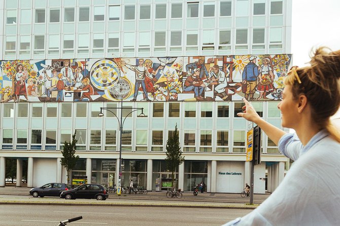 The Beauty of Berlin by Bike: Private Tour - Guide quality is the whole game, and Berlin bikes reward it