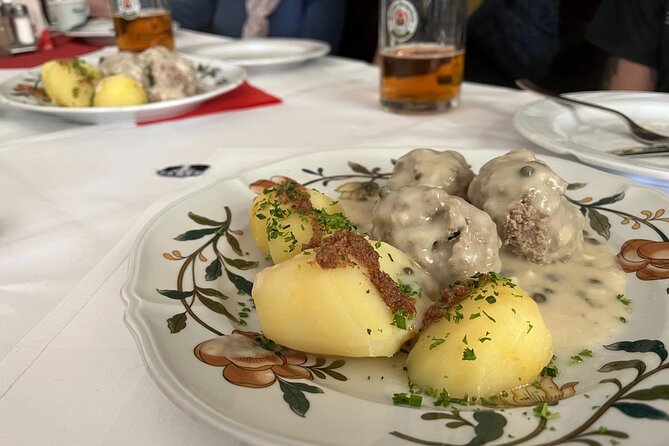 The Berlin Culinary Experience: A Regional & Cultural Food Tour - Beer, wine, coffee, and how the drink plan adds value