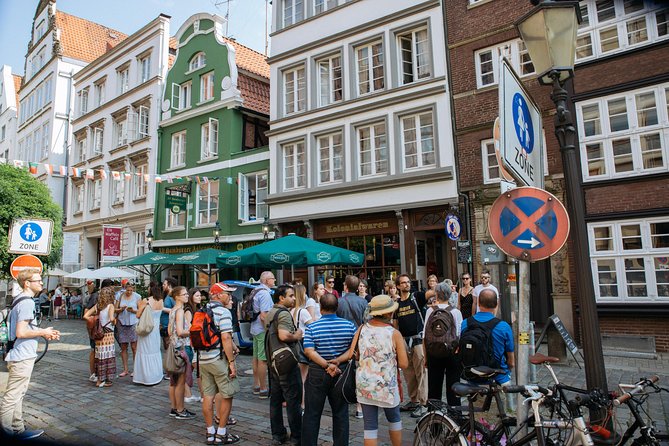 The Local Tour of Hamburg Historic Centre - Guide styles that can make or break a walking tour
