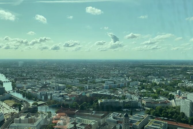 Ticket Admission to Berlin TV Tower - How the tower visit usually plays out in practice