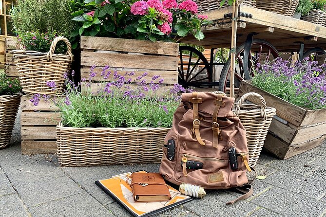 Treasure Hunt through Hamburg's Hafencity - How the pirate backpack and clue book keep teams moving