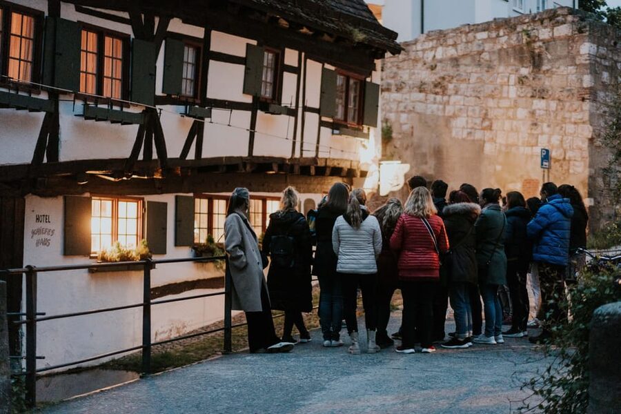 Ulm: Evening stroll through the old town - Who should book this Ulm evening walk