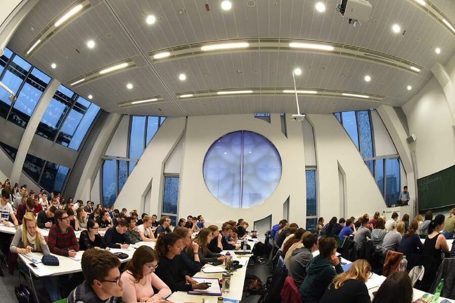 University of Leipzig: Guided Campus Walking Tour - New Augusteum and Paulinum, and What You Can Actually See Inside