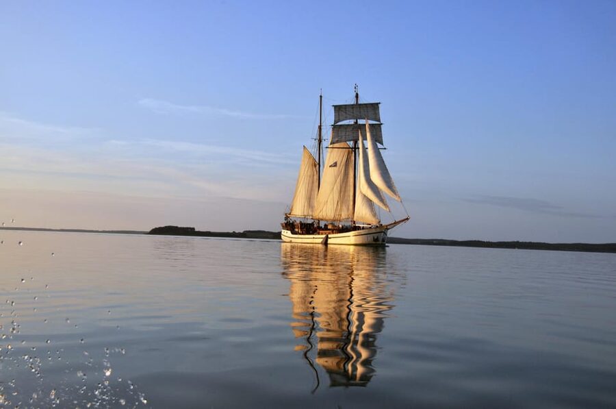 Usedom: Sailing tour on an exclusive tall ship Wednesday - The cruise itself: relaxation on the Achterwasser deck
