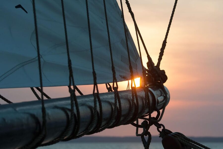 Usedom: Sailing tour on exclusive tall ship Thursday - Onboard comfort: deck time, drinks, and how the kitchen fits in