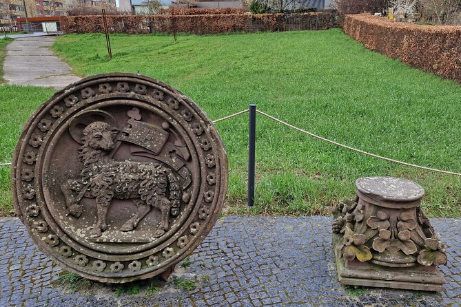 Walking on the Wall: 3-Hour Tour in Berlin - Price and Value: About $24 for a Guided Route Through Key Wall Ground