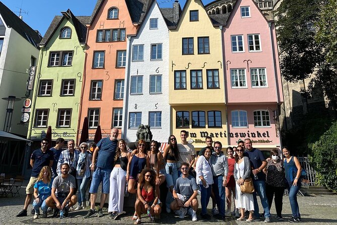 Walking tour of Cologne: The essential and unmissable - Stop 3: Historic Town Hall, 120 Statues That Teach You to Look