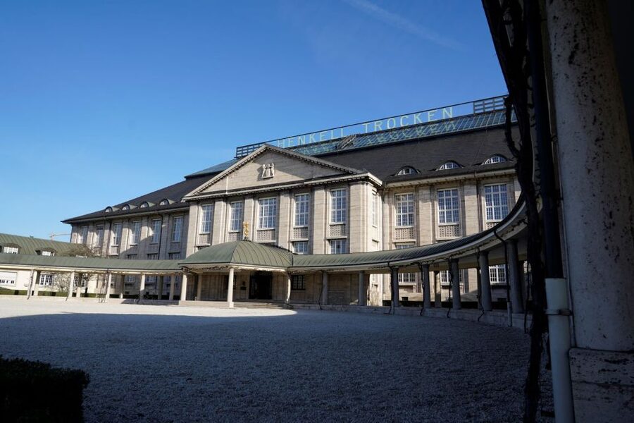 Wiesbaden: Sparkling Winemaking Tour with 3-Glass Tasting - Entering Henkell Freixenet’s Marble Hall in Wiesbaden