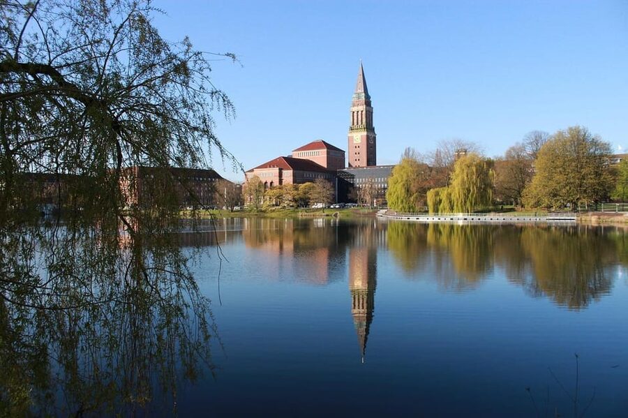 Wonderful Kiel - love at second sight - Old Market and the St. Nicholas Church area: history without needing to enter