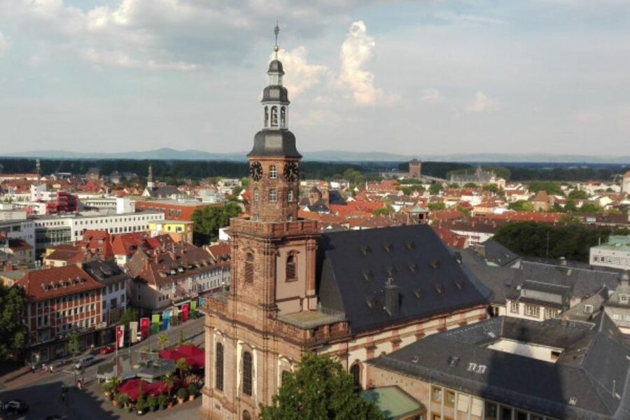 Worms: Historic Walking Tour With Heike - Heike’s Storytelling in German, Including Dialect and Group Interaction